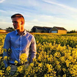 Meet your Posher, Evan